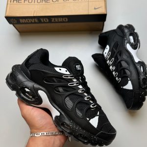 TN TERRASCAPE BLACK WHITE