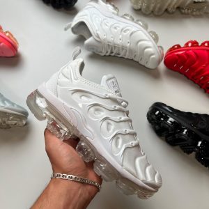 VAPORMAX  PLUS BLANCA ENTERA