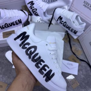 ALEXANDER MQUEEN GRAFFITI BLANCO