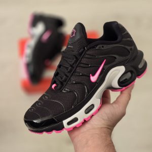 TN NEGRA LOGO ROSA