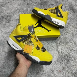 JORDAN RETRO 4 “LIGHTNING