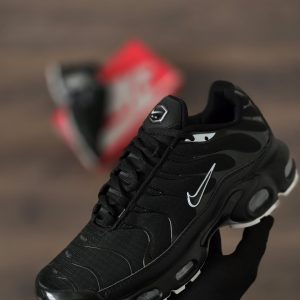 TN NEGRA SUELA BLANCA NEW