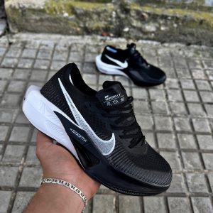 NIKE W ZOOMX VAPORFLY NEGRO PANDA