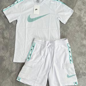 CONJUNTO NIKE LOGO AQUA