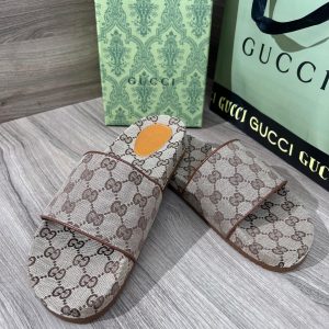 CHANCLA GUCCI HOMBRE TERCIOPELO BEIGE
