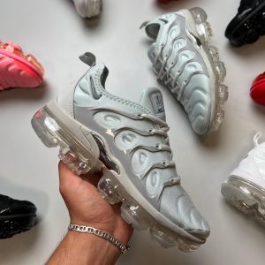 VAPORMAX PLUS GRIS PLATA