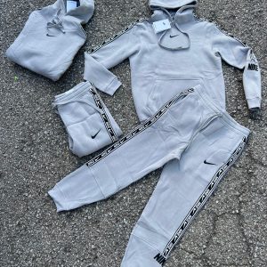CHANDAL NIKE SMOKE