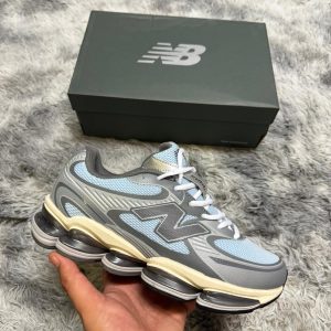 NEW BALANCE 2000 GRIS AZUL