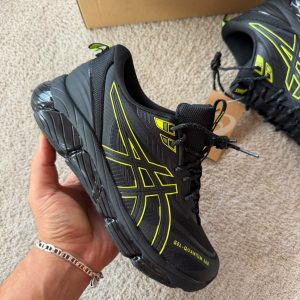ASICS GEL QUANTUM 360 NEGRA WARNING