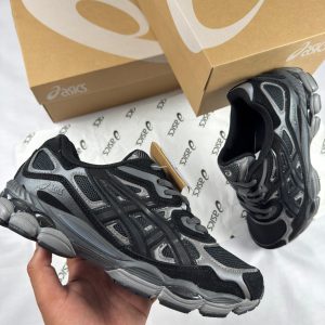 ASICS GEL  BLACK