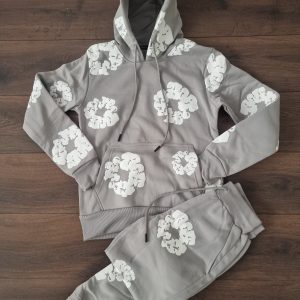 CHANDAL DENIM TEARS GRIS CLARO