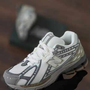 NEW BALANCE 1906R BLANCA GRIS