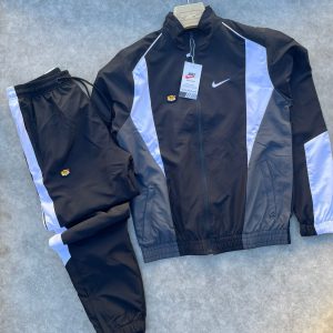 CHANDAL NIKE TN NEGRO GRIS