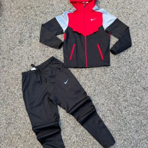 CHANDAL NIKE MILER NEGRO ROJO