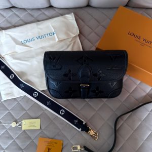 BANDOLERA LOUIS VUITTON NEGRO GLAM