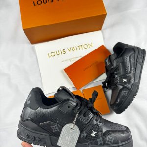 LOUIS VUITTON TRAINER NEGRA TRAMADO GRIS