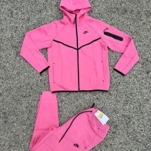 CHANDAL NIKE TECH ROSA VIDA