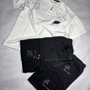 CONJUNTO AMIRI BLANCO LECHE