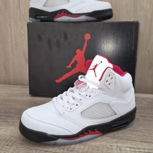 JORDAN 5 BLANCAS