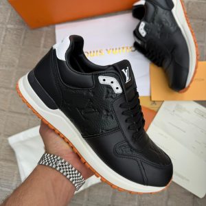 LOUIS VUITTON RUN AWAY NEGRA SUELA BLANCA