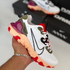 NIKE REACT 2026