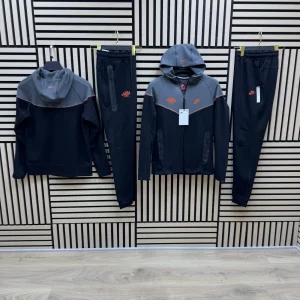 CHANDAL NIKE TECH