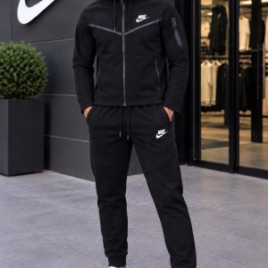 CHANDAL NIKE TECH