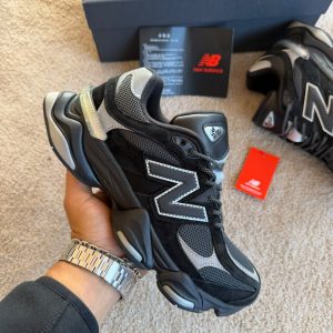 NEW BALANCE 9060 NEGRO PLATA