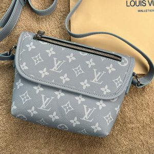 BANDOLERA LOUIS VUITTON 2026 GRIS