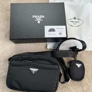 BANDOLERA PRADA 2026 NEGRA