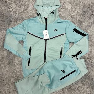 CHANDAL NIKE TECH AQUAMARINE