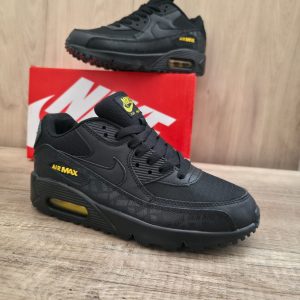 AIR MAX 90 NEGRA LOGO ORO SIGNOS NIKE